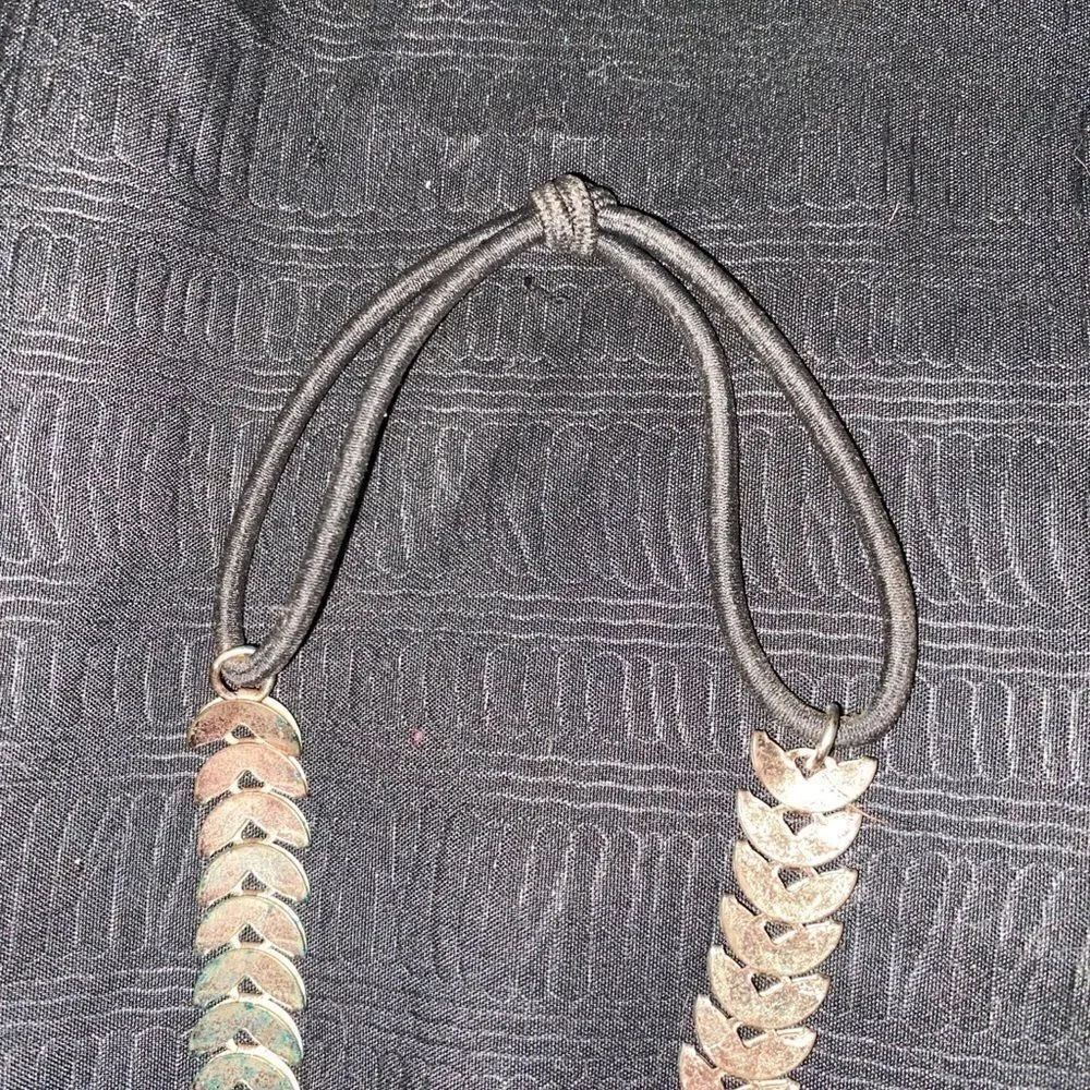 ❤️ Chain Headband 2/$10❤️ - Picture 4 of 4